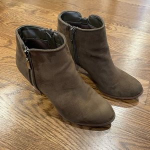 Women’s Style & Co Brown Suede Booties Size 6